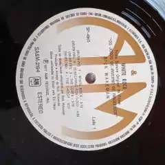 Lp Rick Wakeman - White Rock - Sebo Casa Laranja