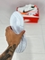 Zoom branco laranja na internet