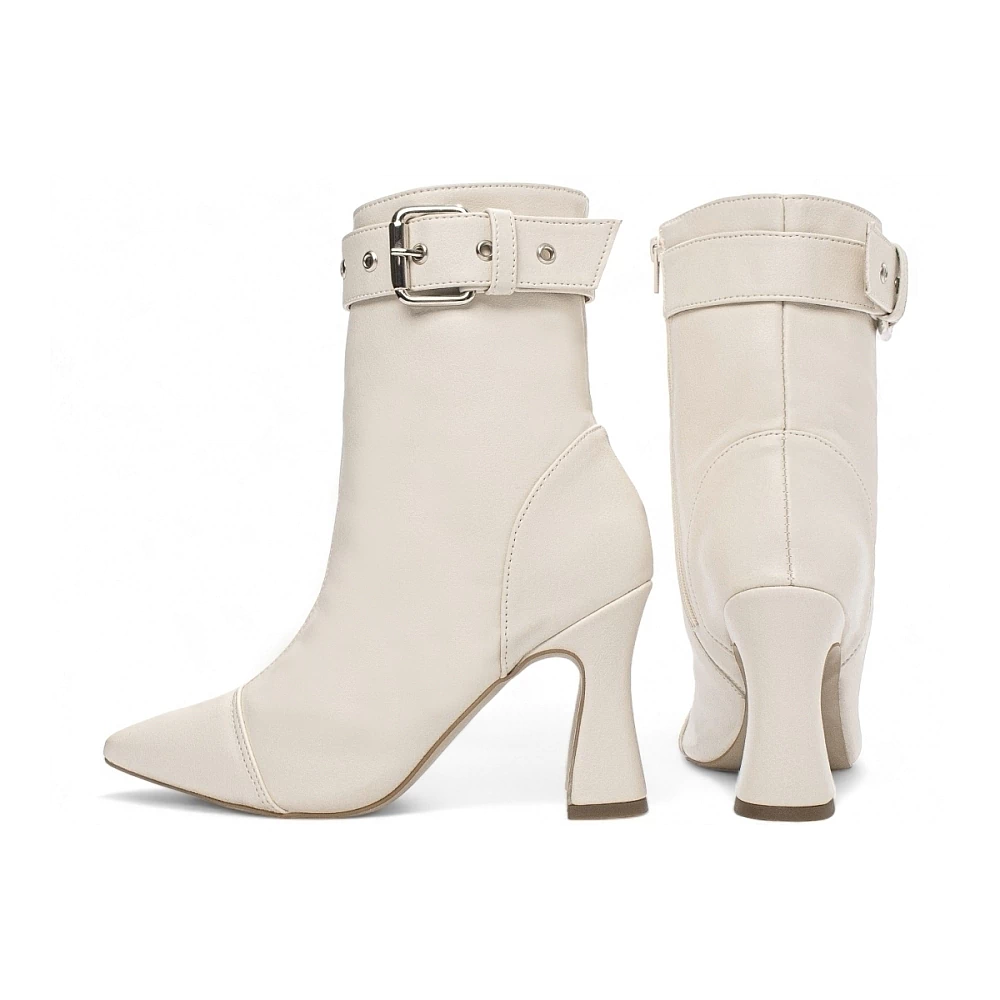 Bota Bico Fino Cano Médio Torricella 43.003B
