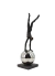 Escultura Equilibrista na Bola Prata em Resina Moderno