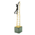 Escultura Pessoa Subindo Escada Metal Dourada Decoração