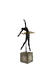 Escultura bailarina resina saia em metal base tom acimentado