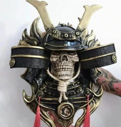 ESCULTURA KABUTO SAMURAI SKULL