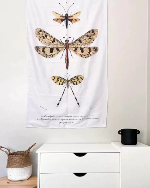 Bandeira Decorativa Libélula para Parede - Estampa Exclusiva - comprar online
