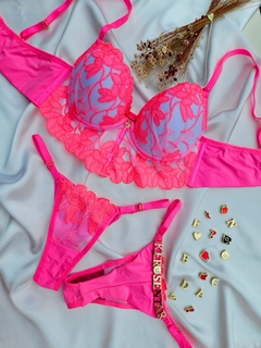 CJCP17 - CONJ CROPEDLINGERIE PÉTALA - PERSONALIZAVEL - comprar online