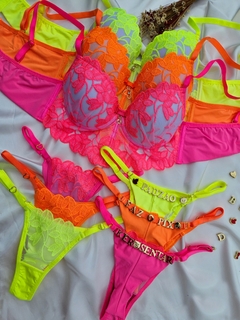 CJCP08 - CONJ CROPEDLINGERIE PÉTALA - PERSONALIZAVEL - DONNA CHIKOSA MODA INTIMA
