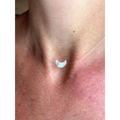 Choker Nylon Lua Madrepérola Acabamento Aço Inox