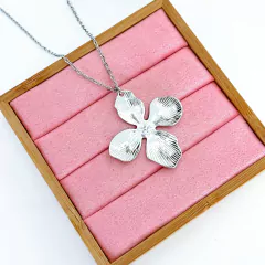 Colar Longo Flor Aço Inox