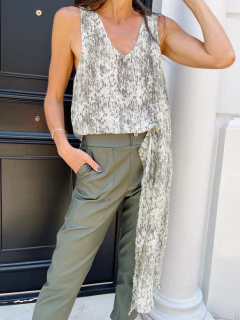 Blusa Barcelona Verde Escote en V en internet