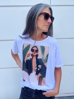 Remera Estampa Eva en internet