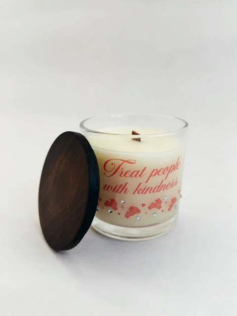 Vela Treat people with kindness - Harry Styles - comprar online