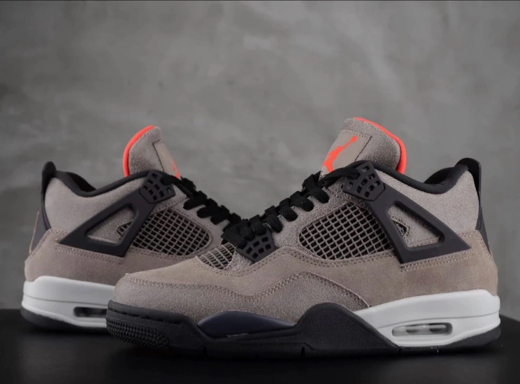 Air Jordan 4 Taupe Haze - Comprar em Bigodewear
