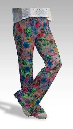 Calza Elena con estampado floral colorido, ideal para un look casual y cómodo.