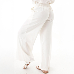 Pantalones Palazzo Soja de color blanco, con un diseño de pierna ancha y cintura elástica.