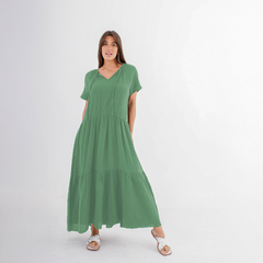 Vestido largo verde con mangas cortas y escote en V, modelo Gaier.