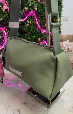 Bandolera kuromi Agarrate Catalina - tienda online