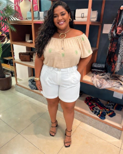 Short Plus Size Amora