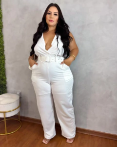 Macacão Plus Size Carola - comprar online
