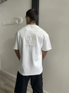 REMERA HIDDEN - tienda online