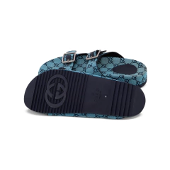 Sandália Gucci na internet