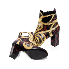 Bota Louis Vuitton na internet