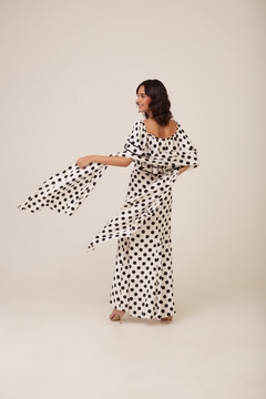 Vestido Longo Andre Betio na internet