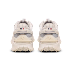 Tênis Moncler na internet