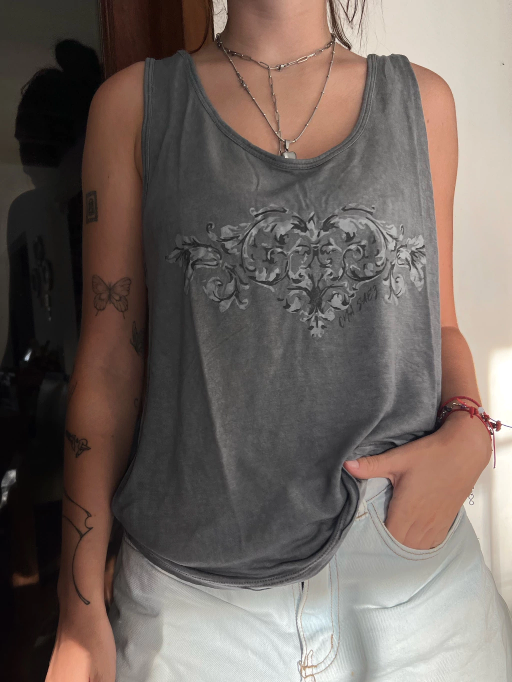 Musculosa Ona Saez