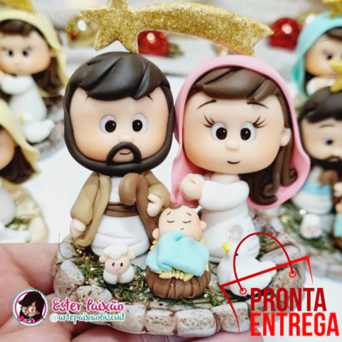 Sagrada família biscuit 8cm cores variadas - comprar online