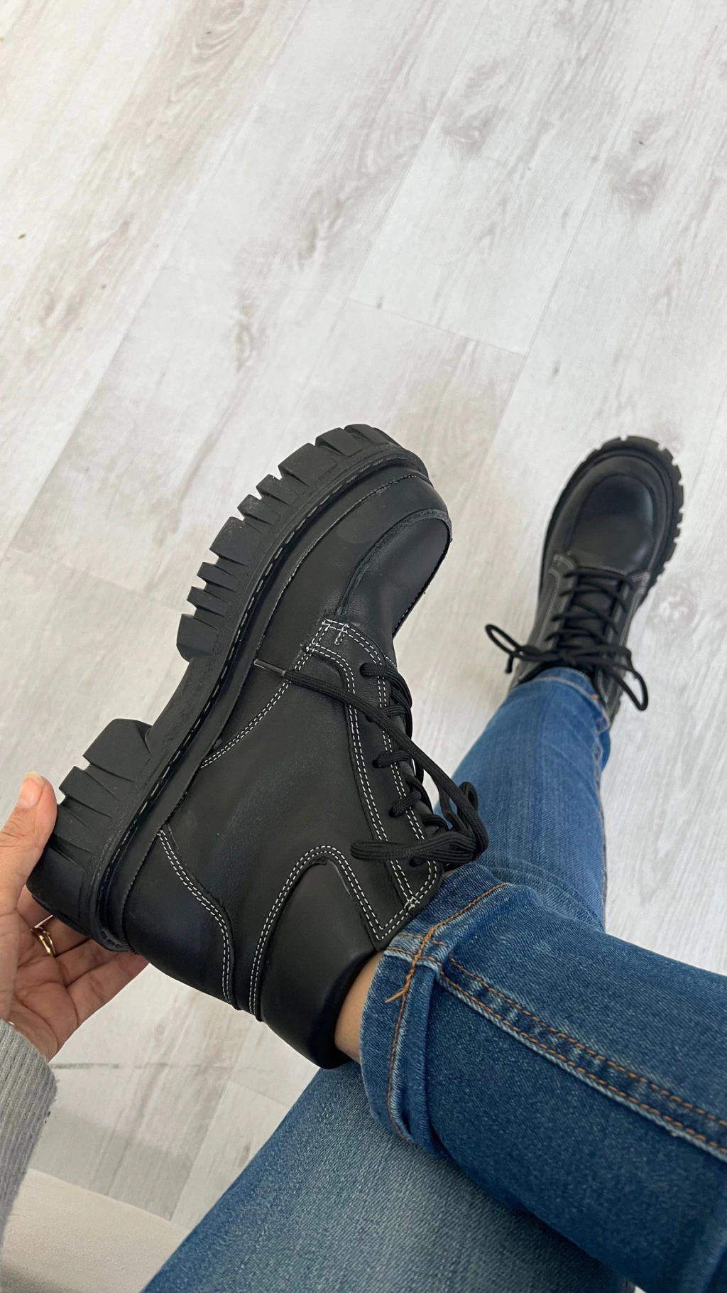 BORCEGOS BLACK & WHITE