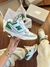 Tênis New Balance 550 na internet