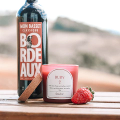 Vela aromática RUBY - vinho tinto, frutas vermelhas e jasmim - comprar online