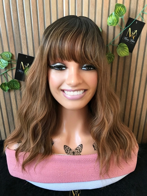 Wig Lia Fibra Premium Ondulado 40cm