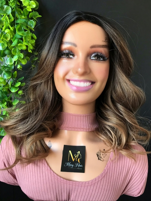 Wig Laura Fibra Premium Ondulado 40cm
