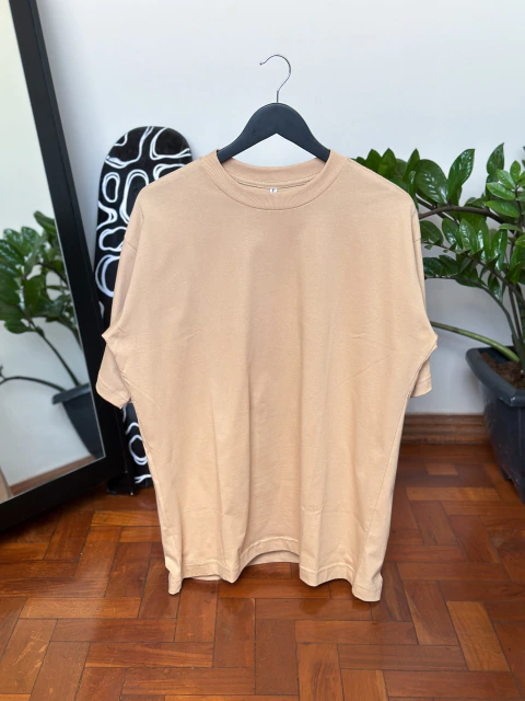 CAMISETA OVERSIZED LISA - BEGE