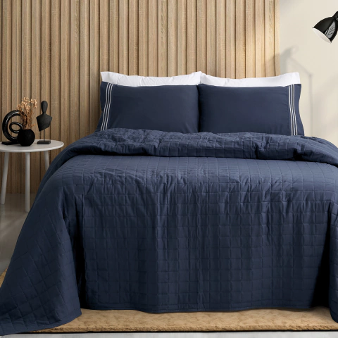 Funda de cama tamaño twin 170x240 cm matelaseada en azul índigo de Jean Cartier