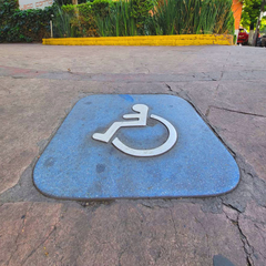 MOLDE PARA ESTAMPADO DE PARED DE RESINA DE POLIURETANO DISEÑO DISCAPACITADOS PARA PARED O PISO DE CEMENTO, HORMIGÓN O CONCRETO - Innomoldex