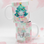 Canecas de Natal com design aquarelado, apresentando uma árvore de Natal e uma mensagem especial.