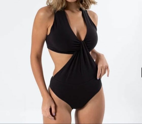 BODY LEAH