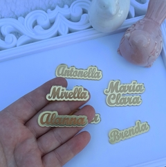 Nome acrílico gravado