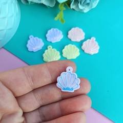 PINGENTE CONCHA HOLOGRÁFICA - comprar online