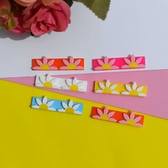 HAIR CLIP MEIA MARGARIDAS na internet