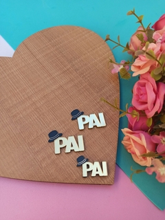 PAI COM CHAPÉU