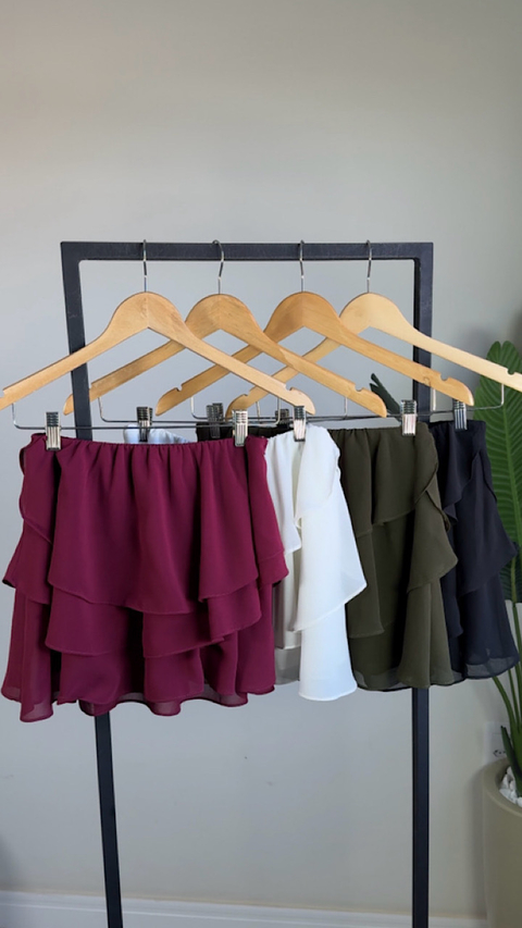 SAIA CURTA BABADOS FLORA - comprar online