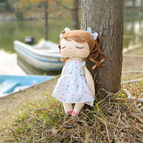 Boneca Metoo Angela Lucy 33cm