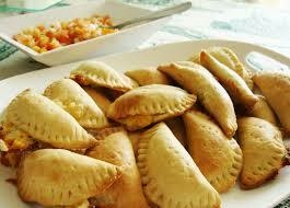 PASTELZINHO ASSADO DE CARNE