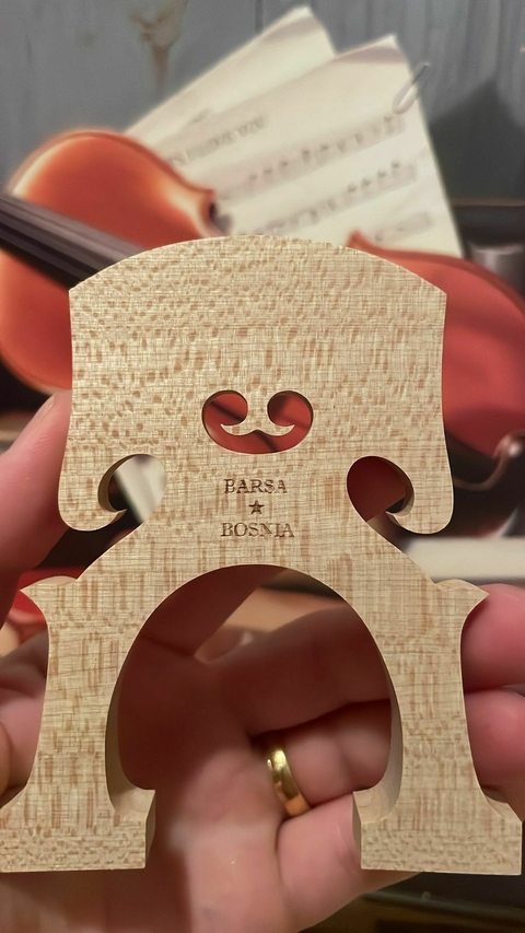 Cavalete Barsa Bosnia Modelo Belga para Cello