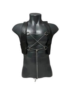 Colete com correntes