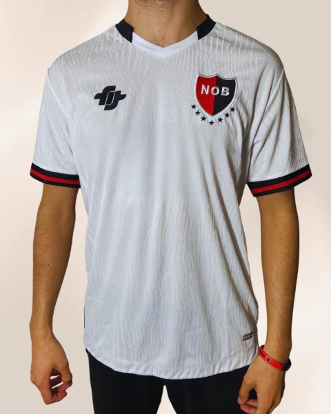 Camiseta Alternativa Fan Sin Publicidad Newell's Old Boys 2025 - comprar online