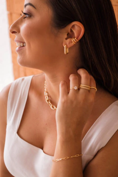 Anel Solitário Dourado Com Zircônia Branca - comprar online